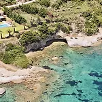 Anna Maria Rock Pure Luxury