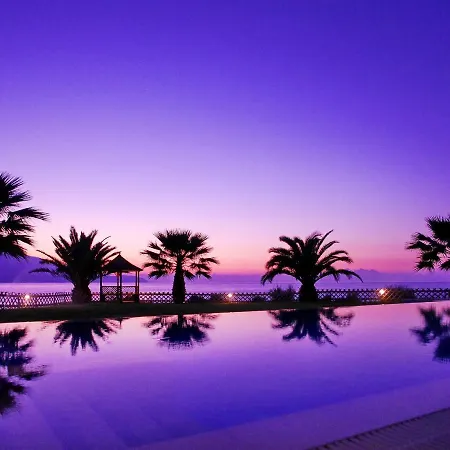 Anna Maria Rock Pure Luxury