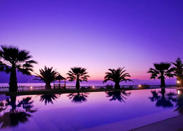 Anna Maria Rock Pure Luxury